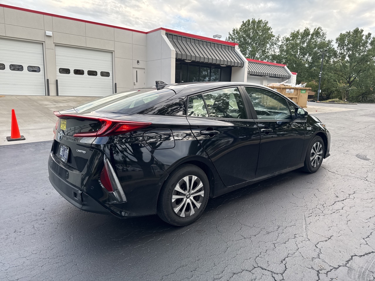 2022 Toyota Prius Prime Limited photo 4