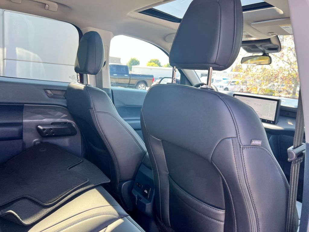 2025 Ford Maverick Lariat photo 26