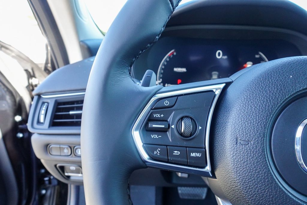 2025 Acura TLX Technology photo 17
