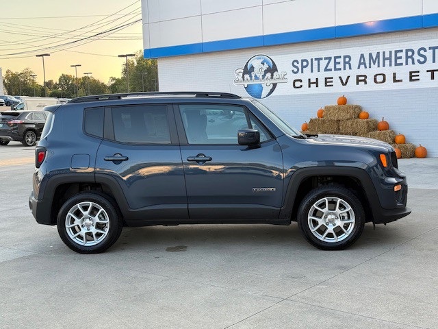 2021 Jeep Renegade Latitude photo 3