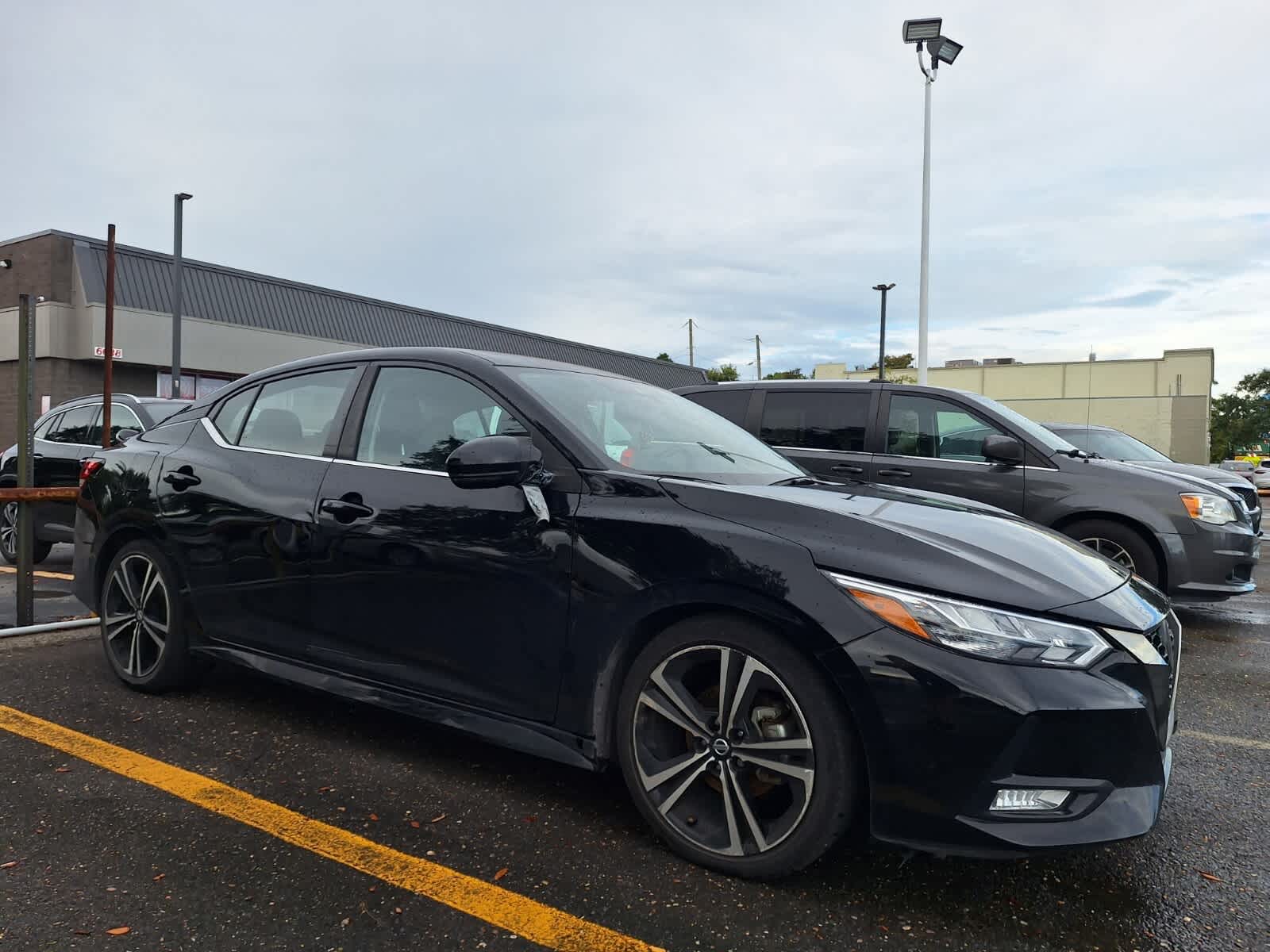 2022 Nissan Sentra SR photo 3