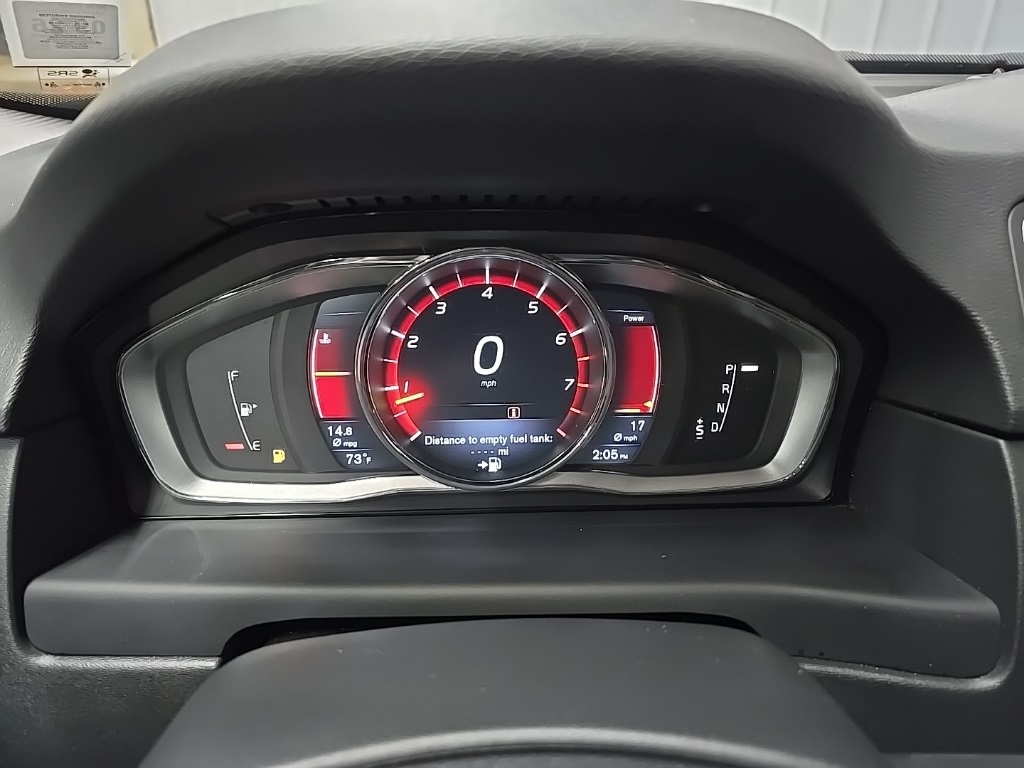 2016 Volvo XC70 T5 Premier photo 21