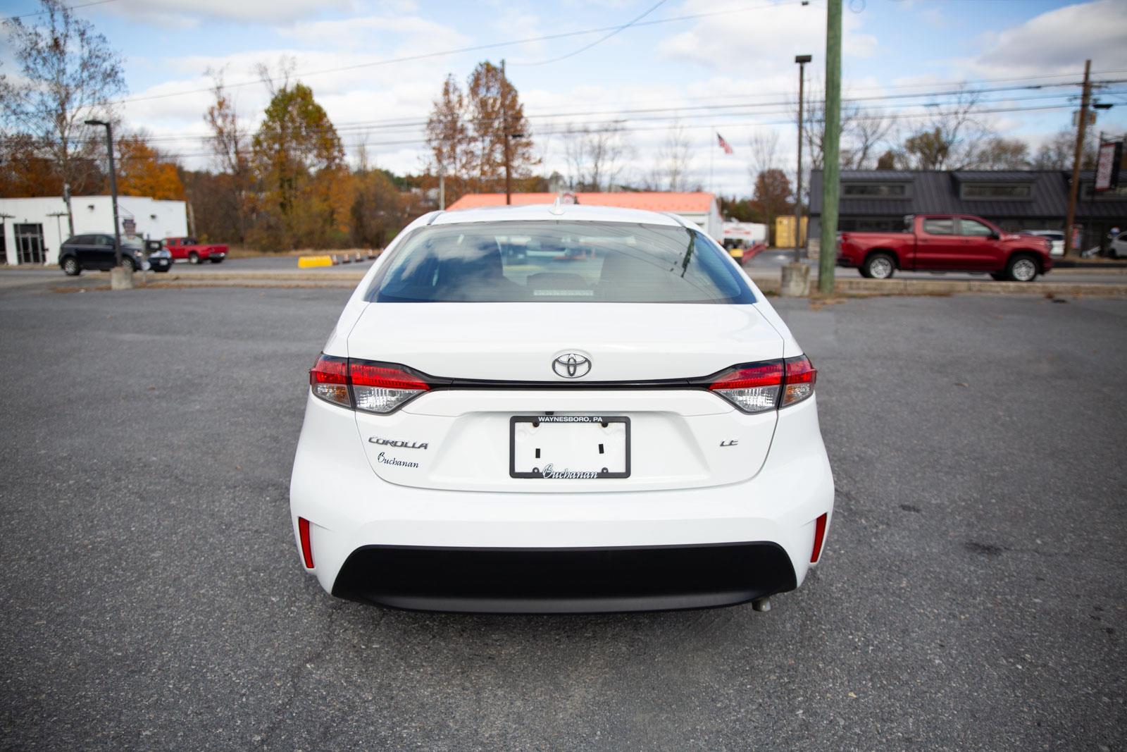 2024 Toyota Corolla LE photo 4