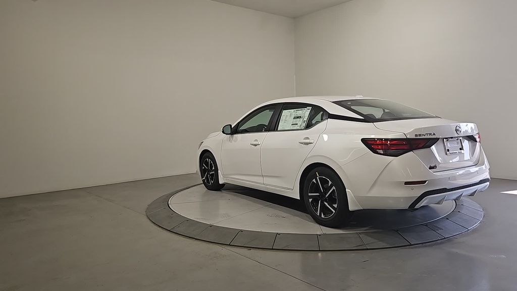2025 Nissan Sentra SV photo 3
