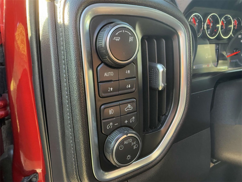 2019 Chevrolet Silverado 1500 RST photo 24