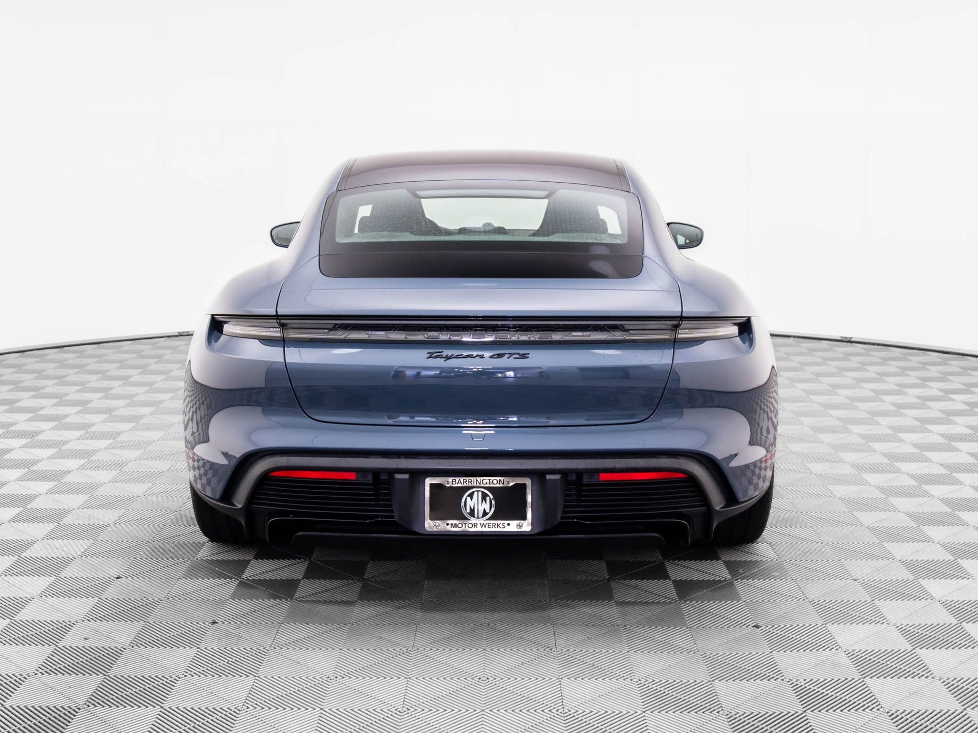 2025 Porsche Taycan GTS photo 10