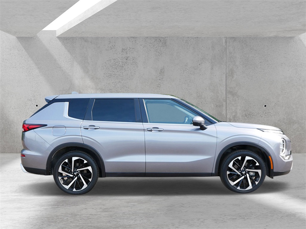 Certified 2022 Mitsubishi Outlander SE with VIN JA4J4UA83NZ045175 for sale in White Bear Lake, Minnesota