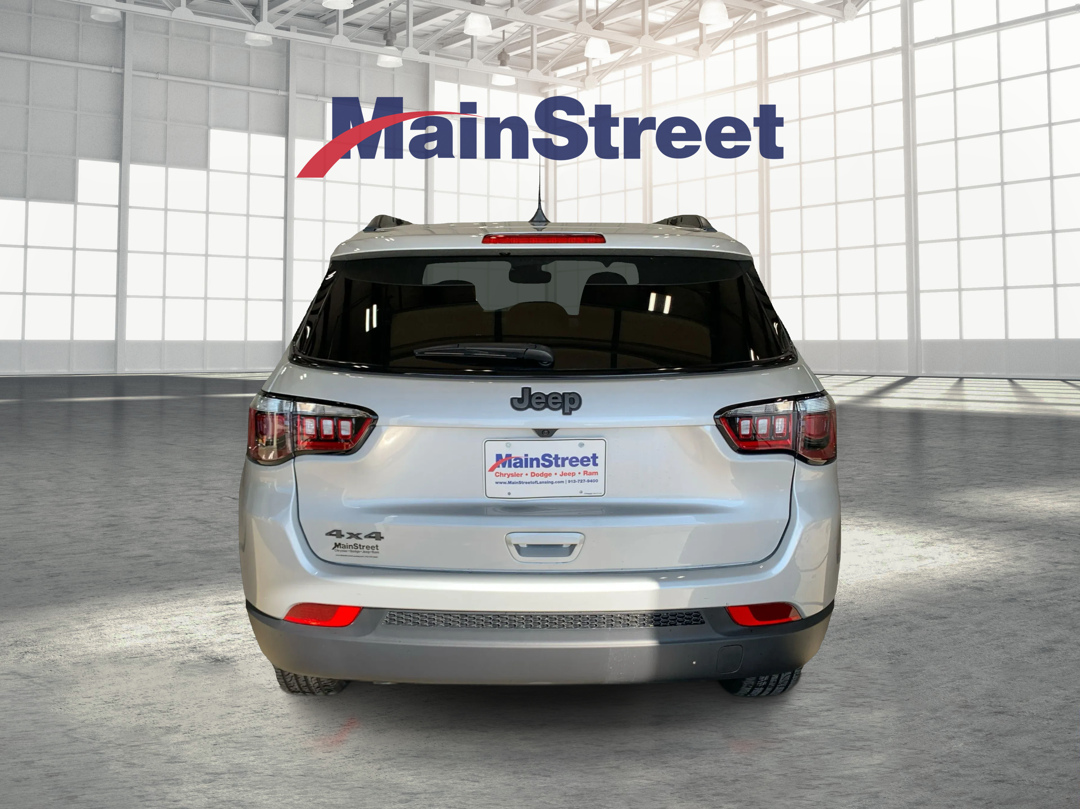 2026 Jeep Compass Latitude photo 2