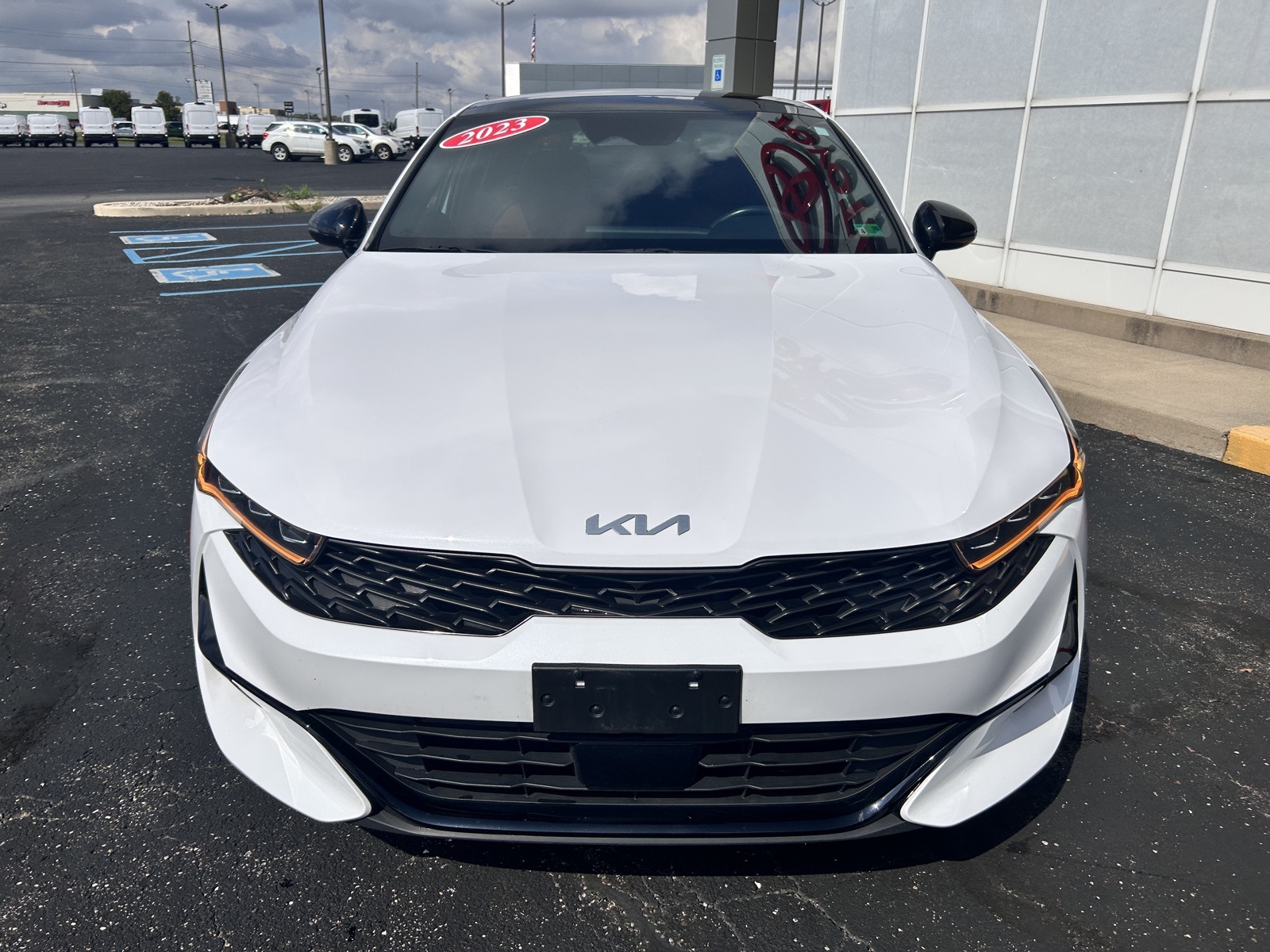 2023 Kia K5 GT-Line photo 3