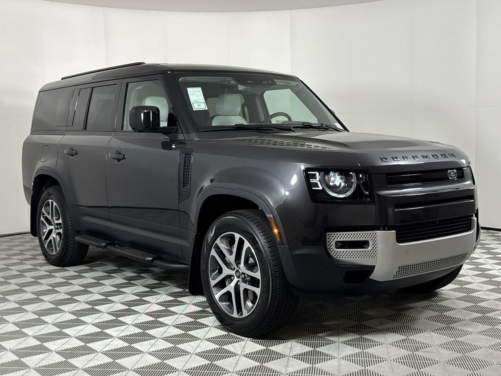 2025 Land Rover Defender 130 S photo 7