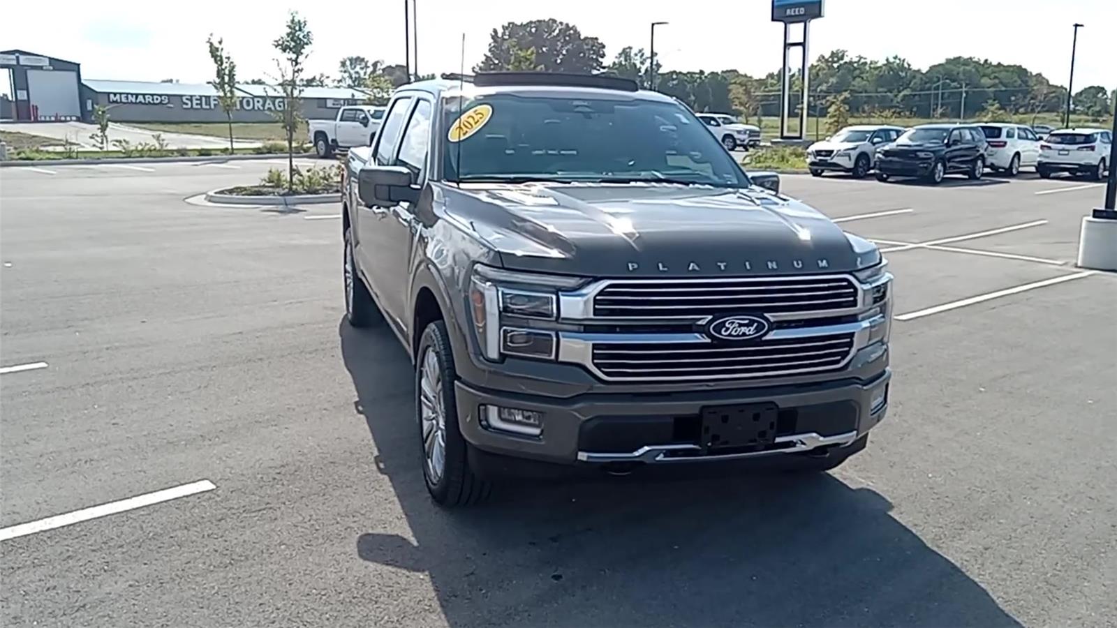 2025 Ford F-150 Platinum photo 3