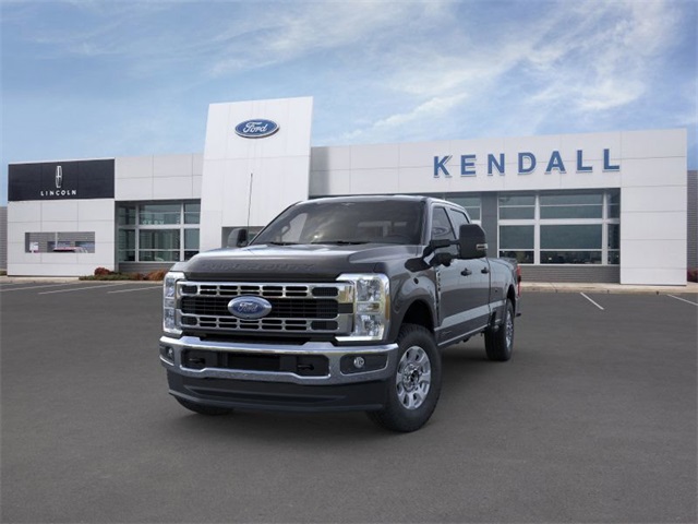 2025 Ford F-350 photo 2
