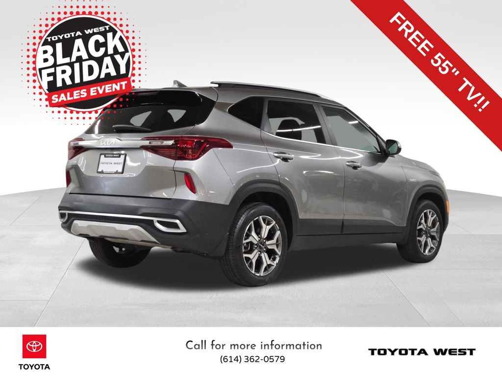 2023 Kia Seltos EX photo 4