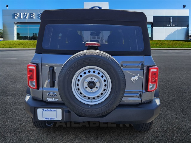 2025 Ford Bronco Base photo 5