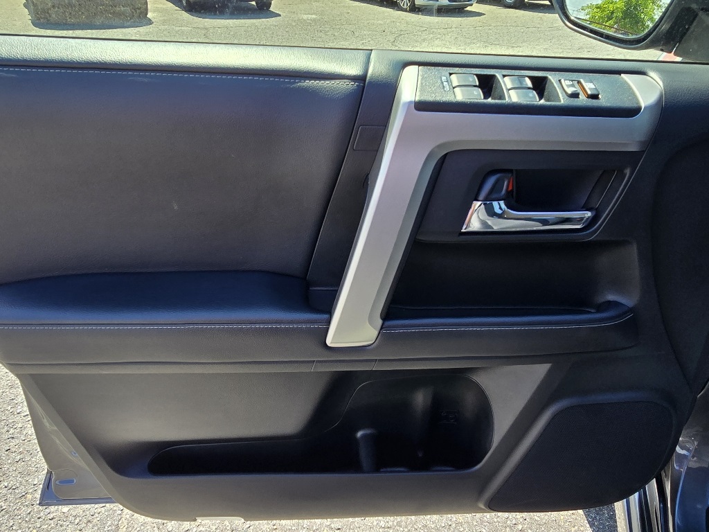 2022 Toyota 4Runner TRD Sport photo 6