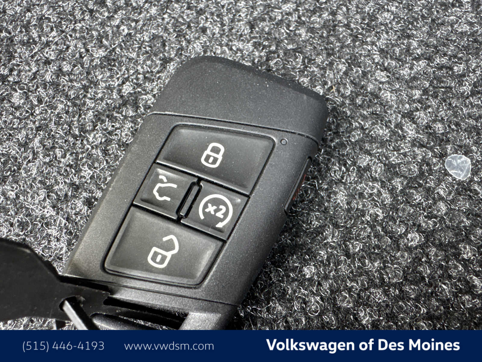 2025 Volkswagen Taos SE photo 20