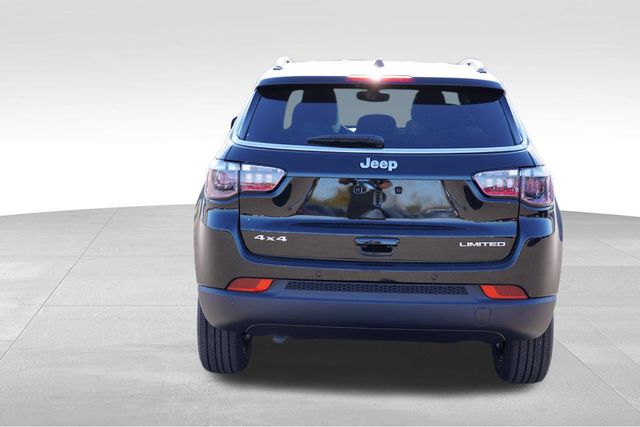 2026 Jeep Compass Limited photo 4