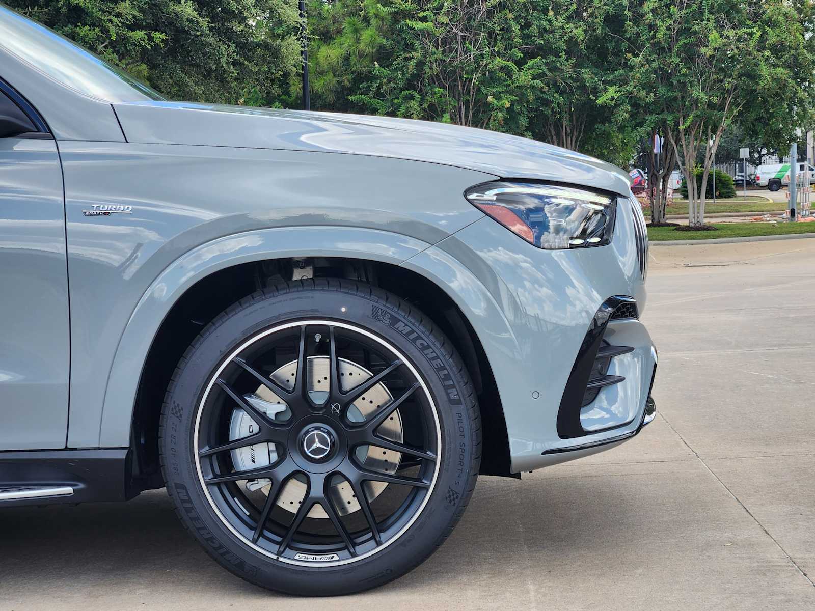 2026 Mercedes Benz GLE AMG 53 4MATIC photo 4