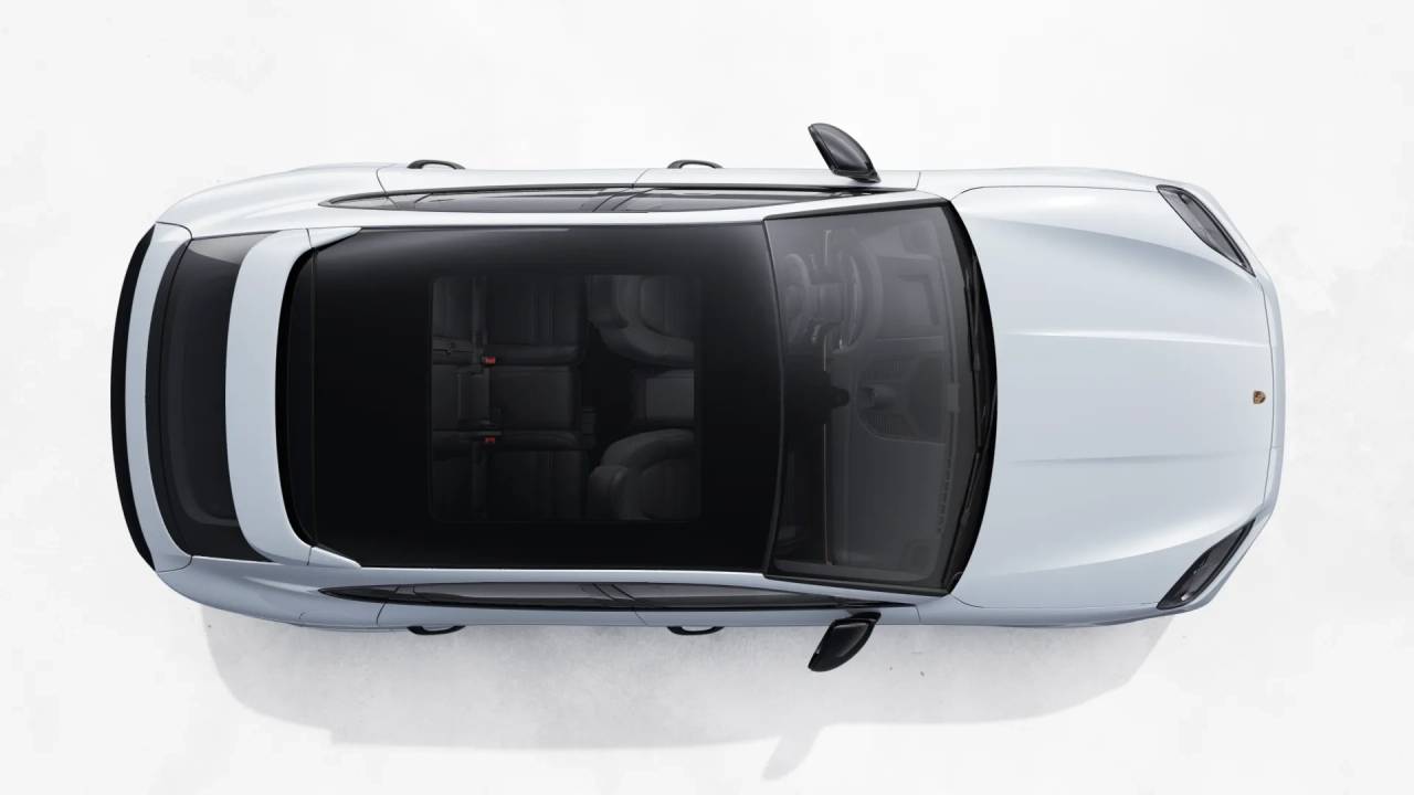 2026 Porsche Cayenne Coupe photo 4