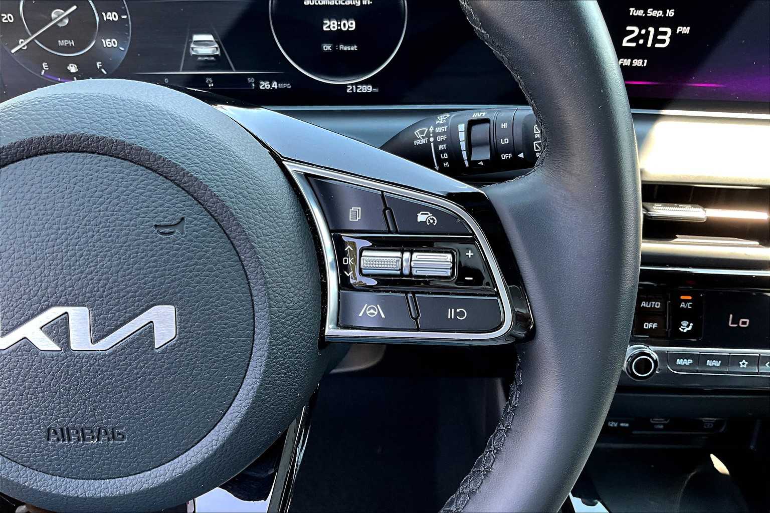 2024 Kia Seltos S photo 19