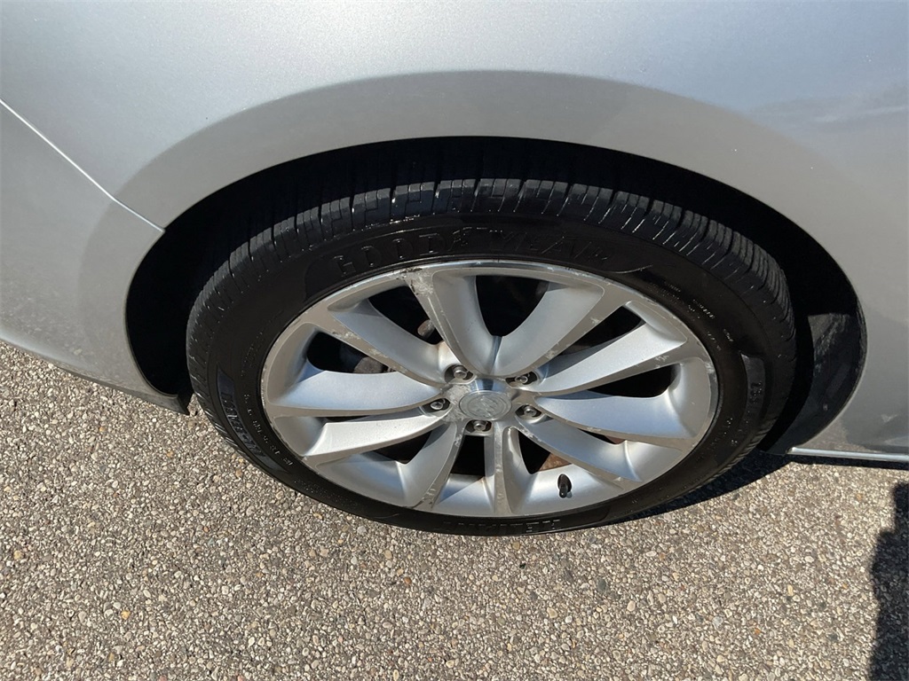 2014 Buick Verano Base photo 18