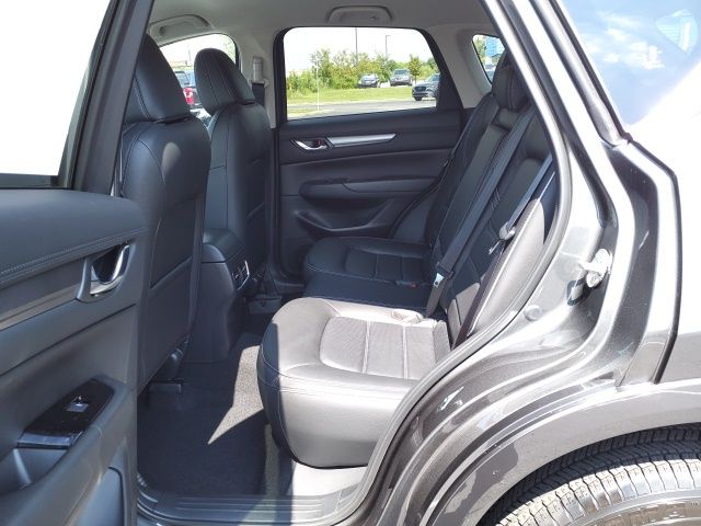 2025 Mazda CX-5 2.5 S Preferred photo 19