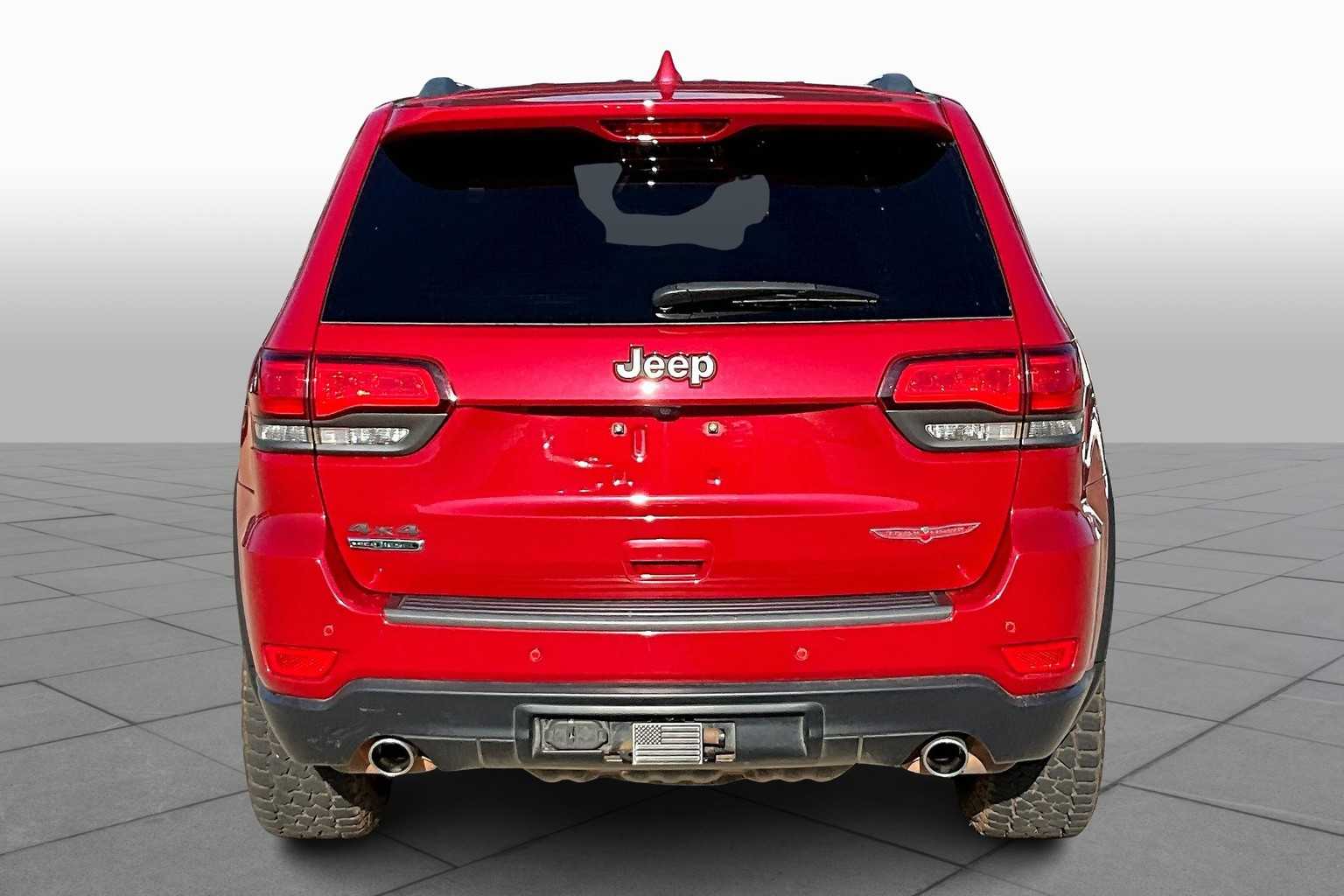 2018 Jeep Grand Cherokee Trailhawk photo 3