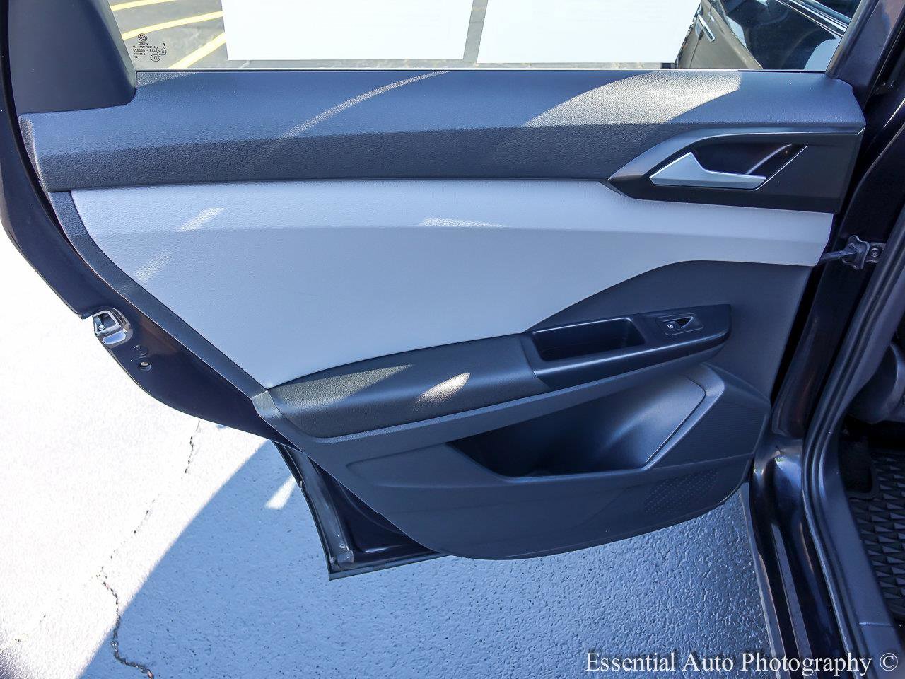 2023 VOLKSWAGEN TAOS - Image 20