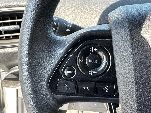 2022 Toyota Prius LE AWD-e photo 22