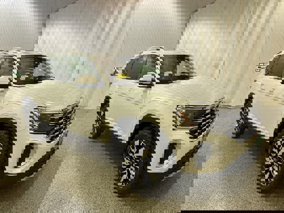 2026 Volkswagen Atlas SEL's photo