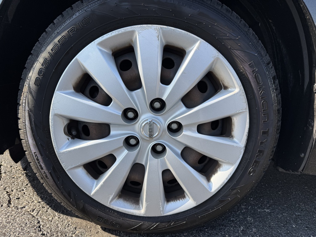 2016 Nissan Sentra S photo 23