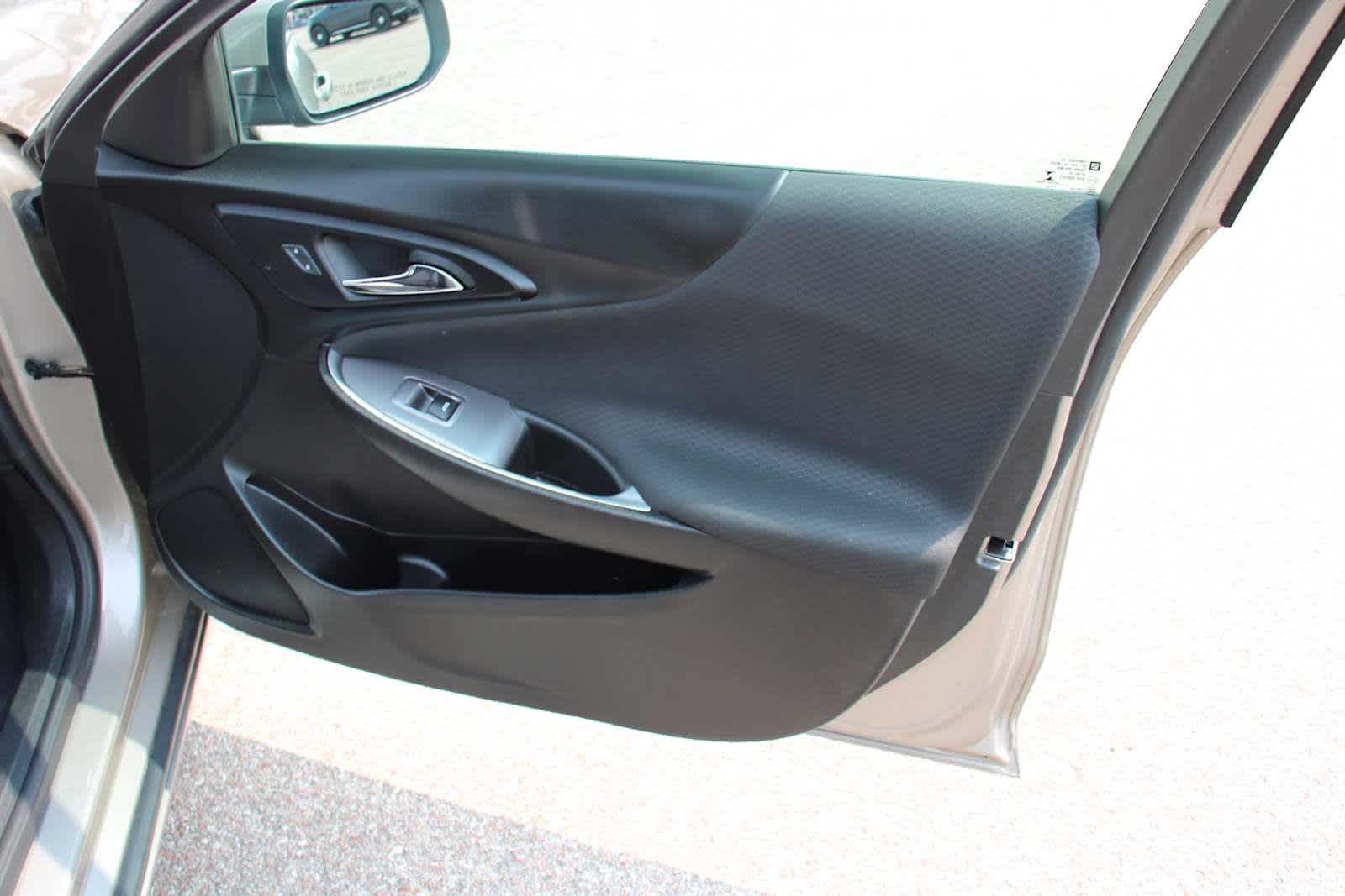2022 Chevrolet Malibu photo 38