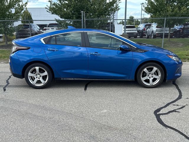 2018 Chevrolet Volt LT photo 4