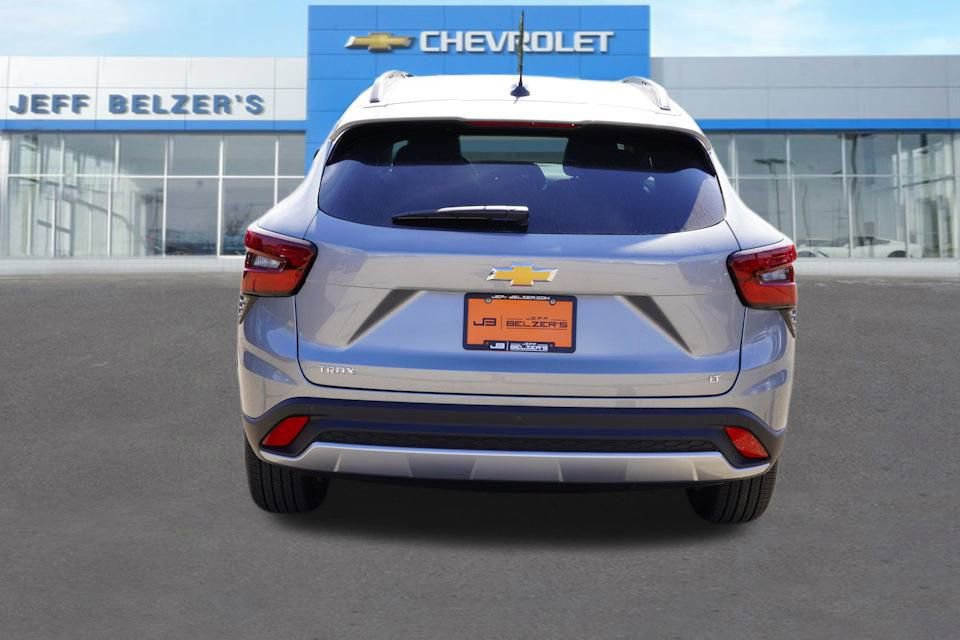 2026 Chevrolet Trax LT photo 3