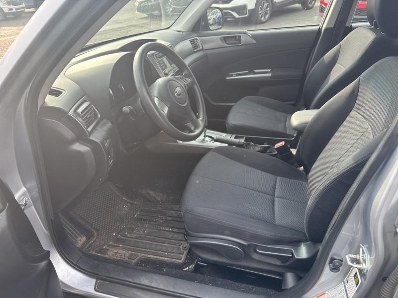2012 Subaru Forester 2.5X photo 12