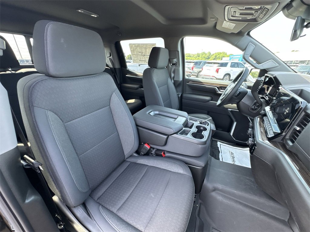 2025 Chevrolet Silverado 1500 LT photo 23
