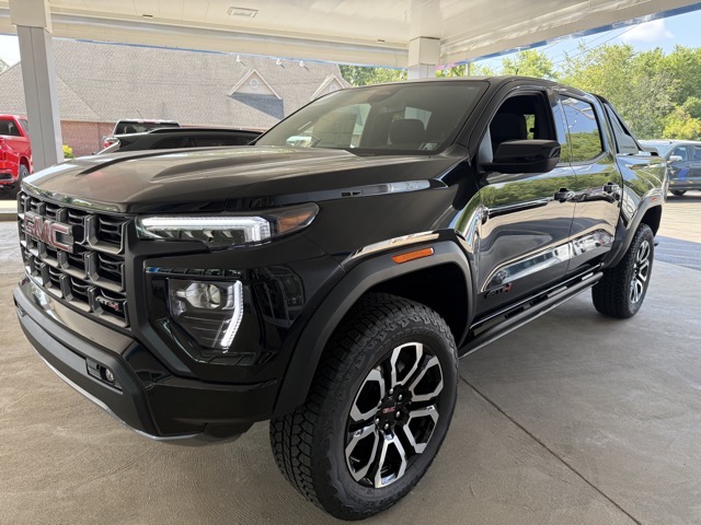2025 GMC Canyon AT4's photo