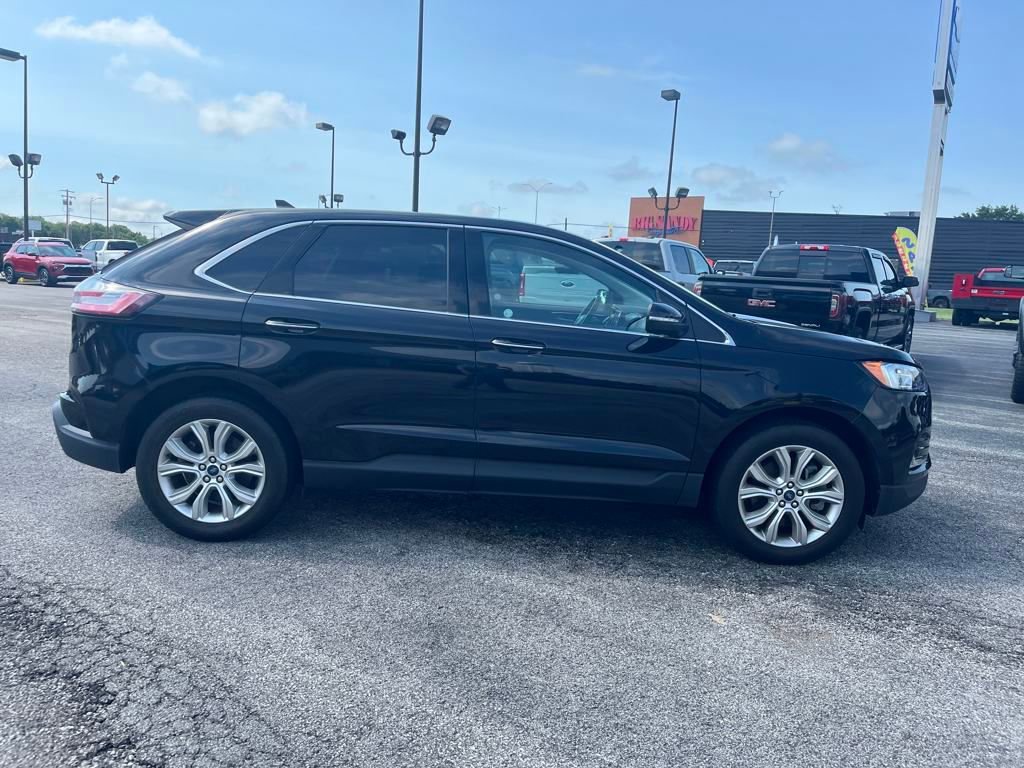 2022 Ford Edge Titanium photo 6