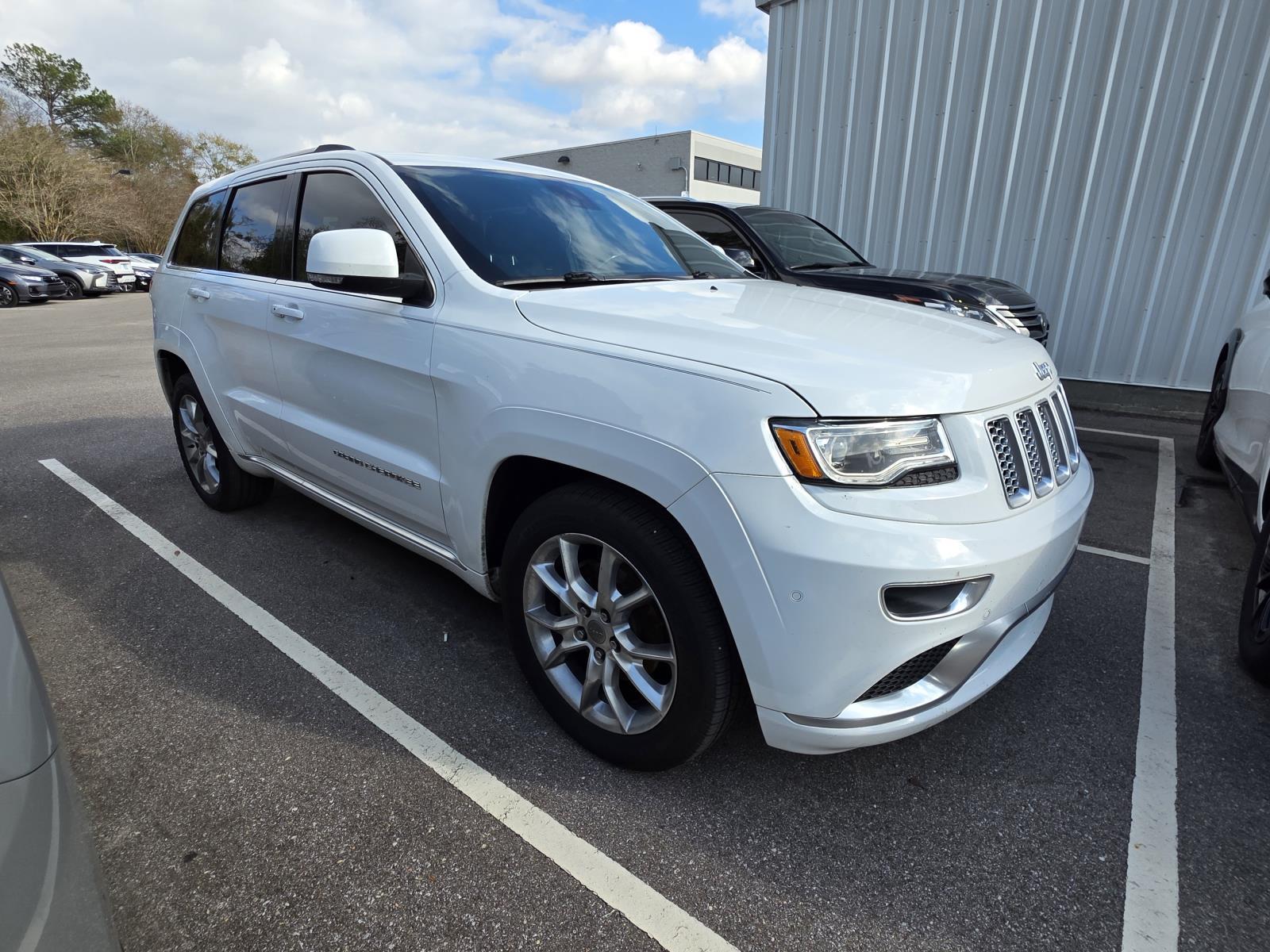 2015 Jeep Grand Cherokee Summit's photo