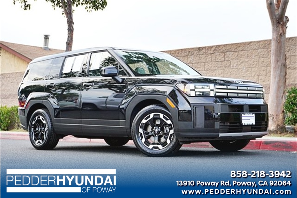 2025 Hyundai Santa Fe SE's photo