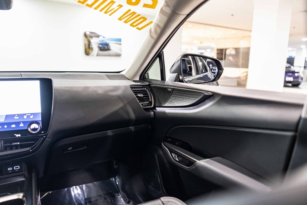 2025 LEXUS NX - Image 36