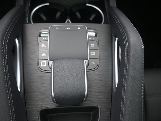 2026 Mercedes Benz GLE 450 4MATIC photo 4