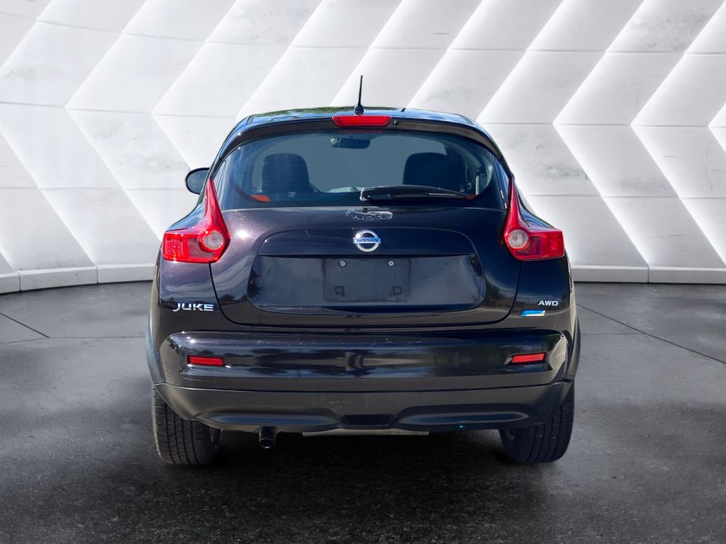 2014 Nissan Juke S photo 3