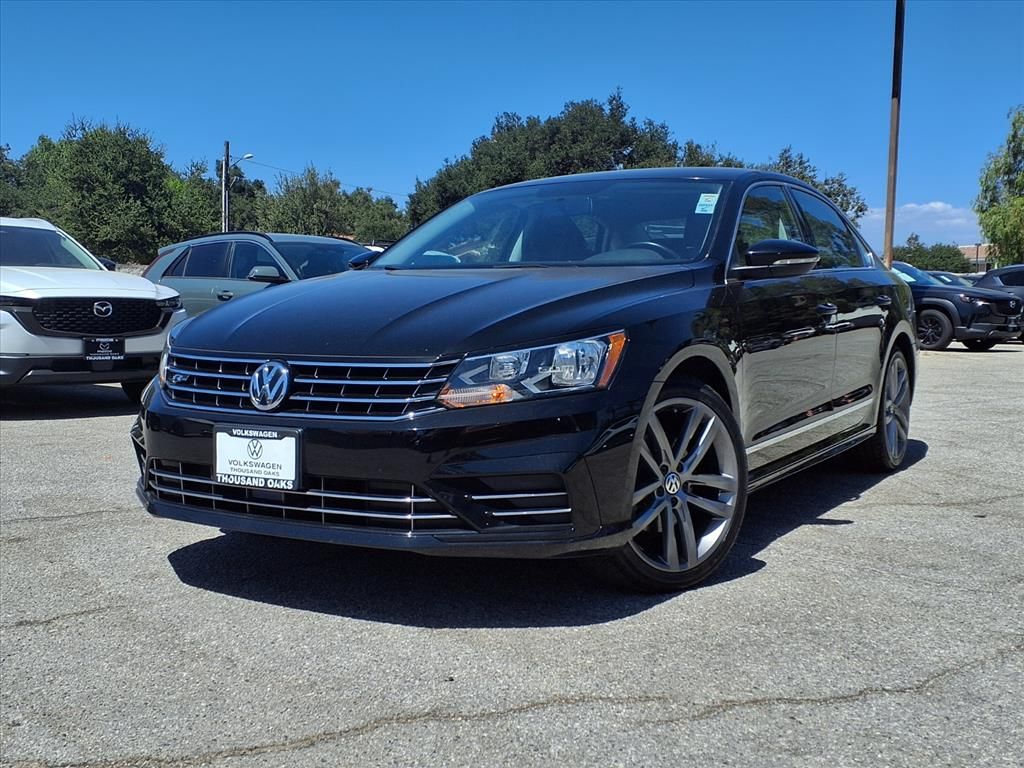 2016 Volkswagen Passat R-Line photo 21
