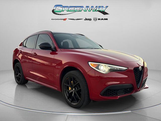 2020 Alfa Romeo Stelvio Sport's photo