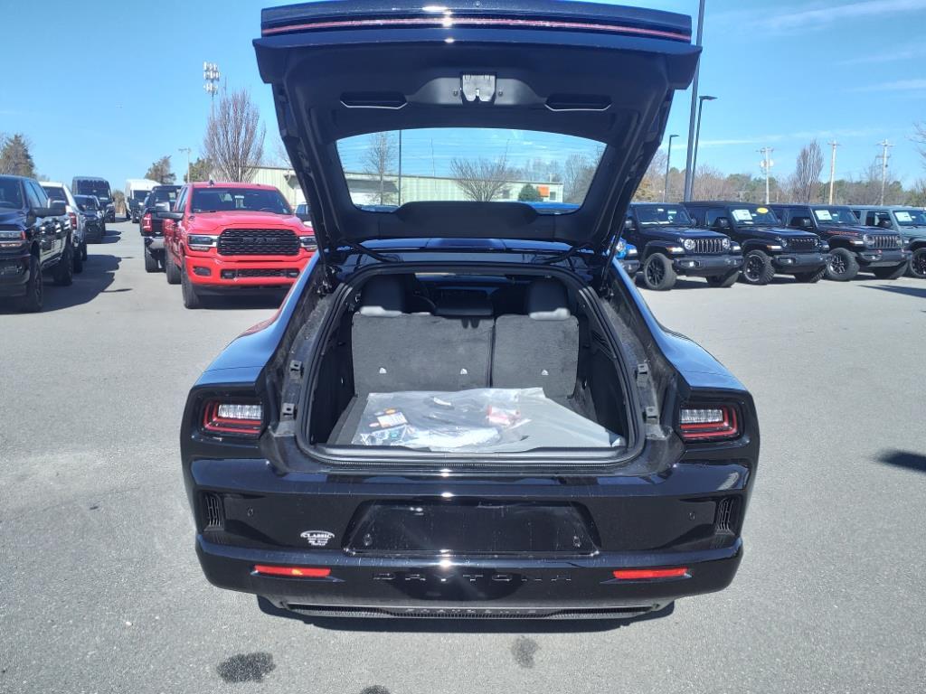 2025 Dodge Charger R/T photo 20