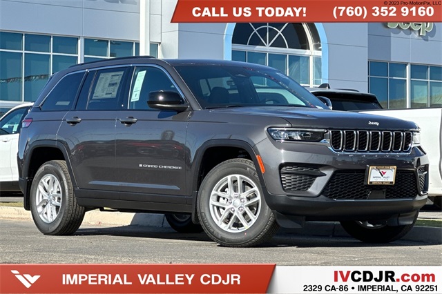 2025 Jeep Grand Cherokee Laredo's photo