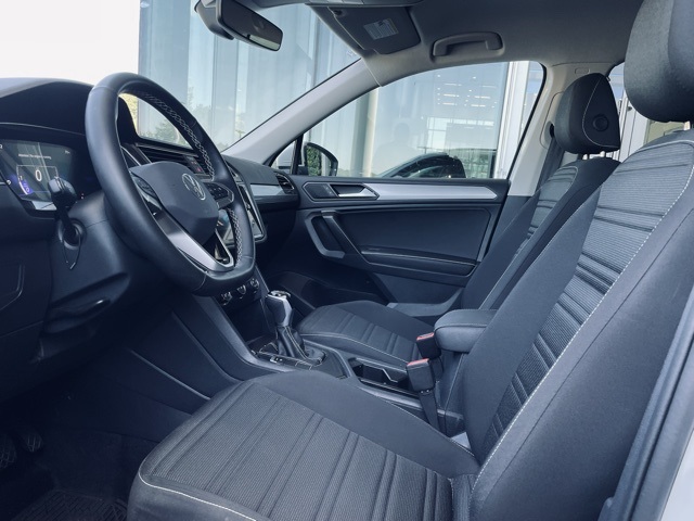 2024 Volkswagen Tiguan S photo 3