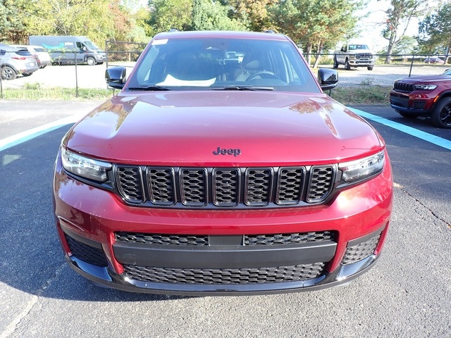 2025 Jeep Grand Cherokee Altitude X photo 9