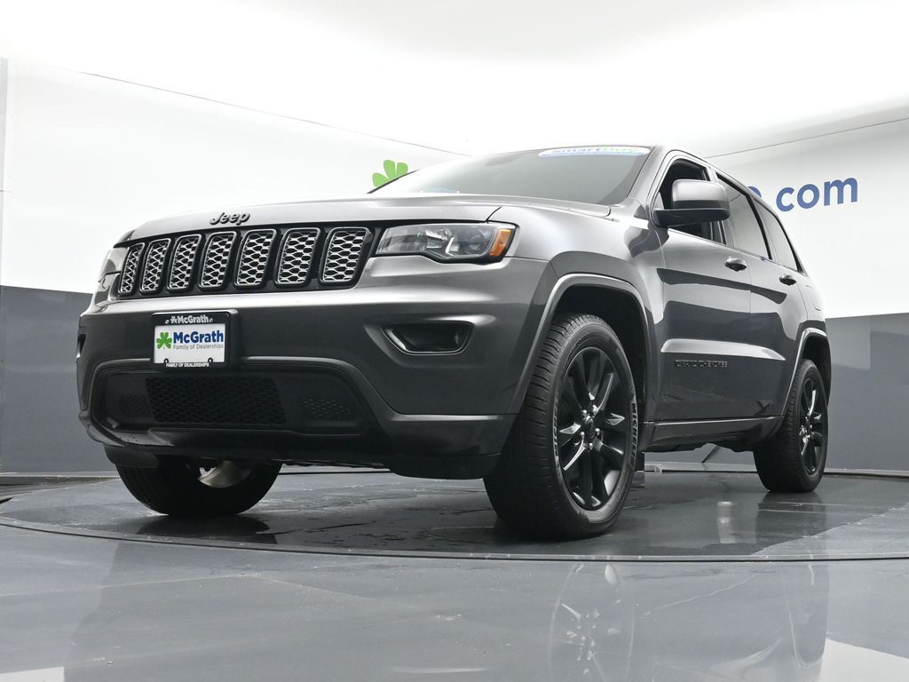 2021 Jeep Grand Cherokee Laredo X photo 4